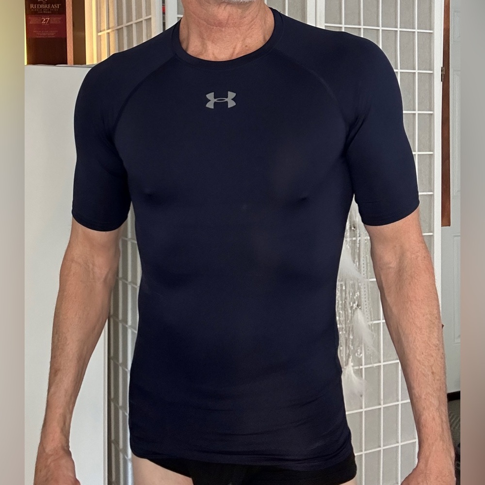 Under Armor, Med Dark Navy. Worn only a few times! Great condition!